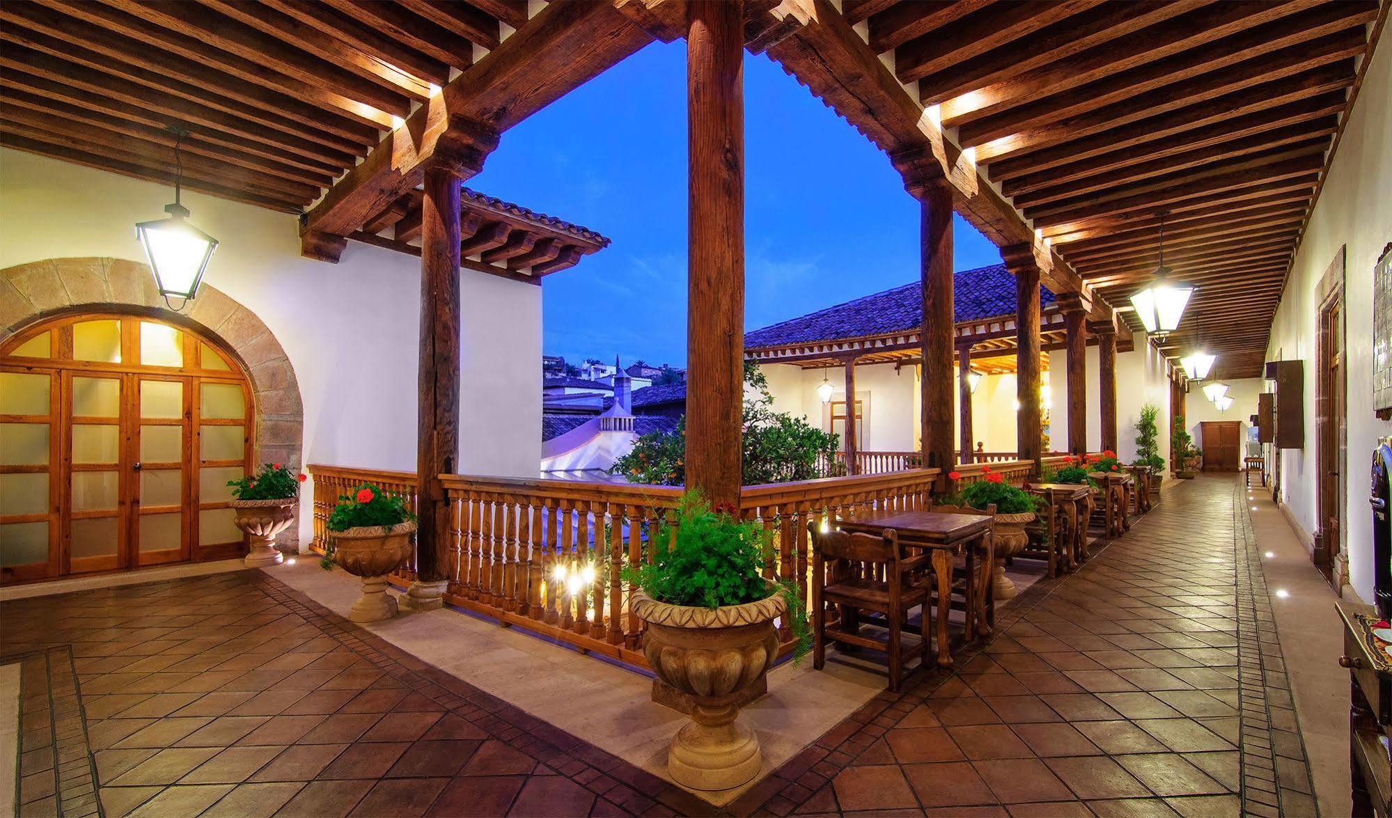Hotel Casa Del Naranjo 3*